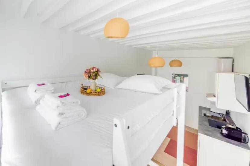 פריז Charming Apartment Near Gare De L'Est מראה חיצוני תמונה